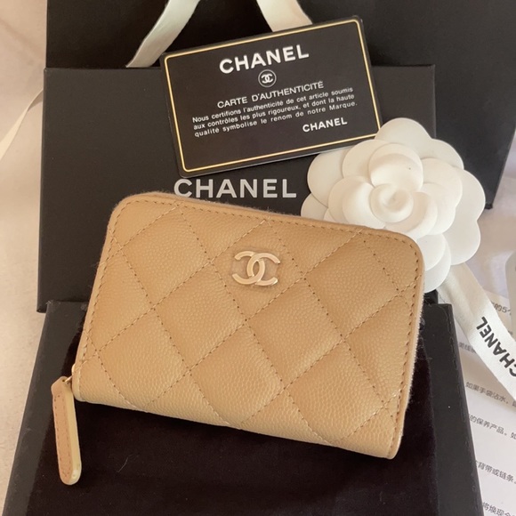 Chanel GHW Caviar Quilted Classic Beige Zipped Coin Card Holder Wallet BNIB - Picture 1 of 10